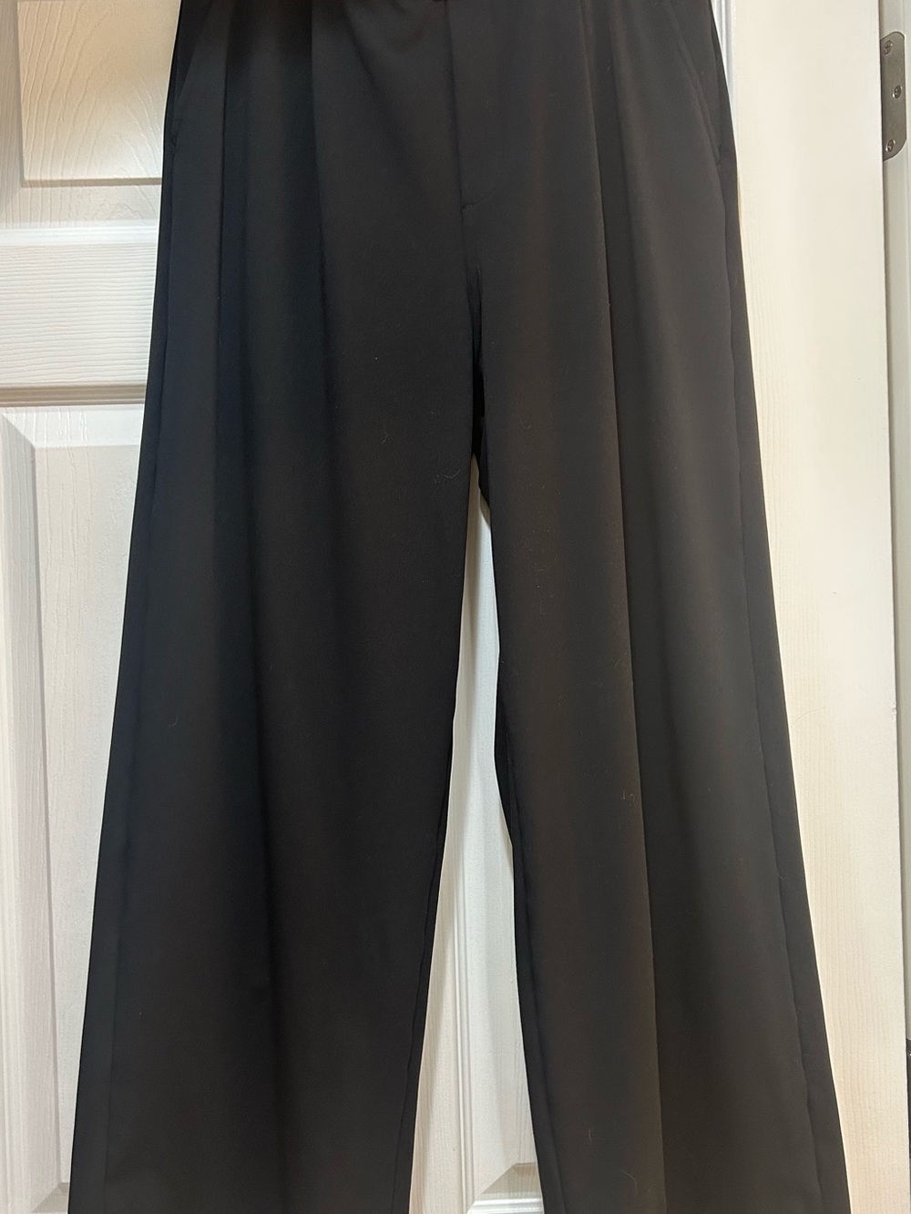HALARA Wide Leg Pants in Black medium petite
